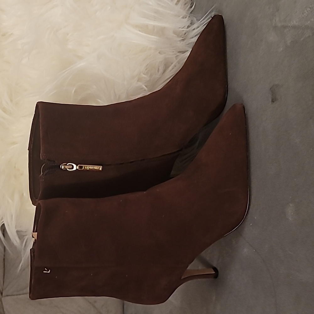 Vince Camuto Tan Suede Ankle Boots - Picture 11 of 16